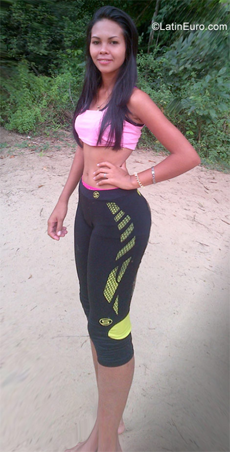 Date this stunning Venezuela girl Raiza from Puerto La Cruz VE918