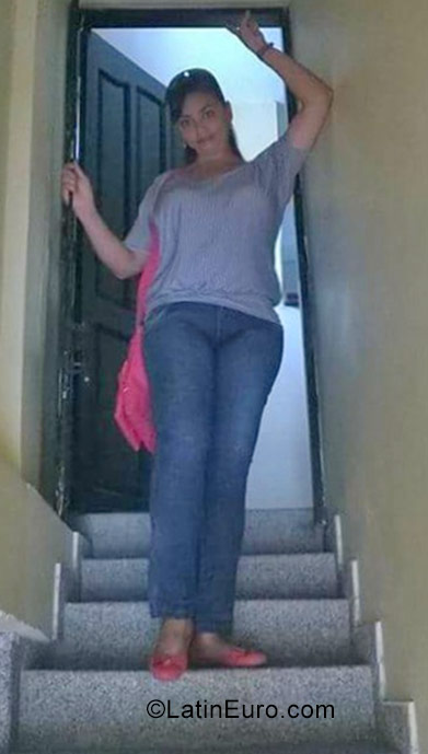 Date this fun Colombia girl Monica from Barranquilla CO30849