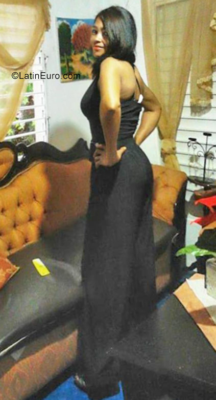 Date this fun Dominican Republic girl Ramolia from Moca DO30313