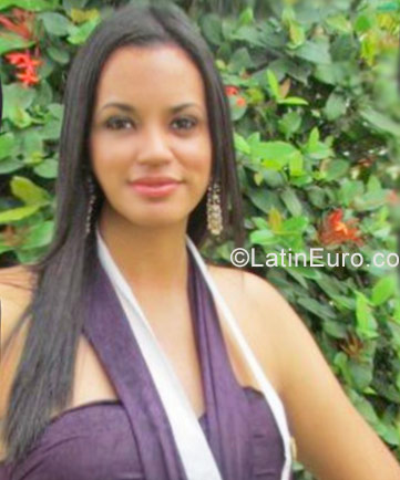 Date this happy Venezuela girl Milagros from El Tigre VE930