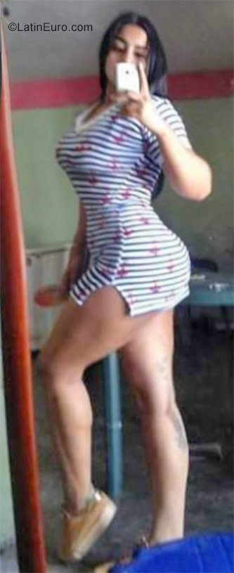 Date this cute Venezuela girl Alexa from Barquisimeto VE931