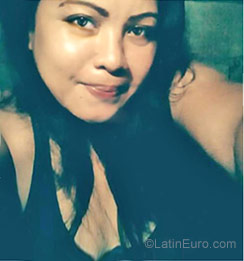 Date this attractive Philippines girl Charlala from Manila PH983