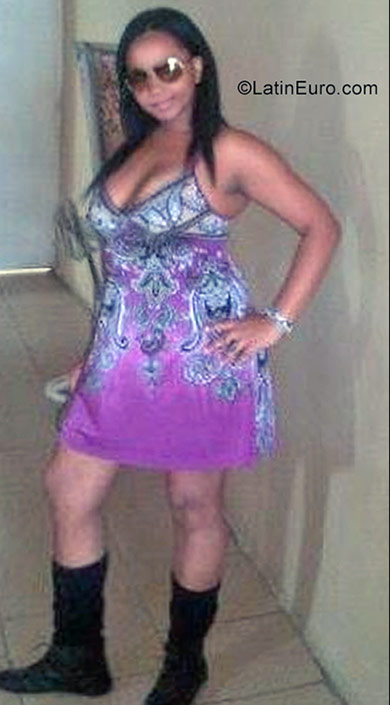 Date this tall Venezuela girl Rosa from Caracas VE970