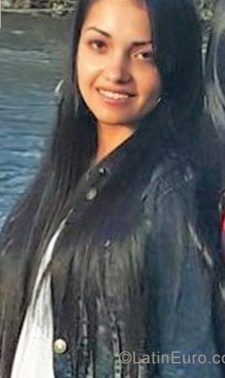 Date this pretty Colombia girl Milena from Bogota CO22467