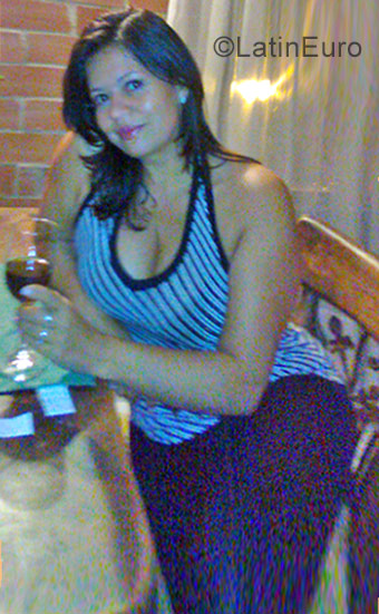 Date this voluptuous Colombia girl Martha from Bogota CO22635
