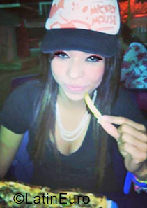 Date this georgeous Venezuela girl Nenu Karla from Barquisimeto VE1048