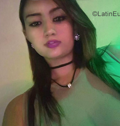 Date this athletic Dominican Republic girl Indhira from Santo Domingo DO30609