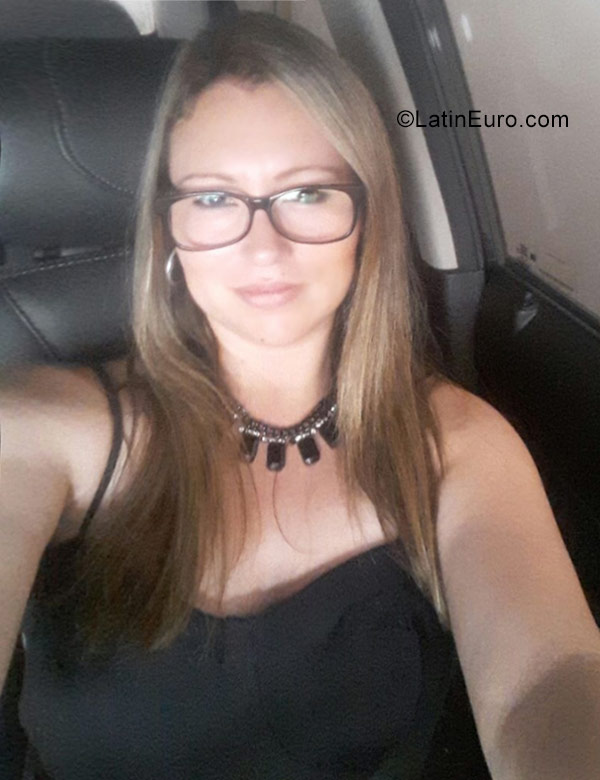 Date this cute Colombia girl Catalina from Bogota CO22660