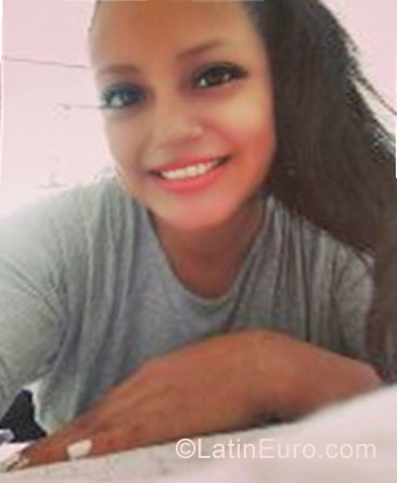 Date this hot Peru girl Geraldine from Lima PE1158