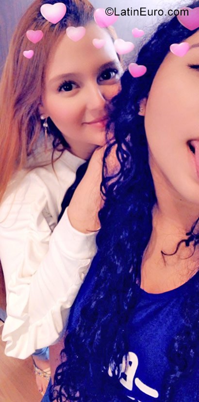 Date this foxy Colombia girl Stephani from Barranquilla CO22694