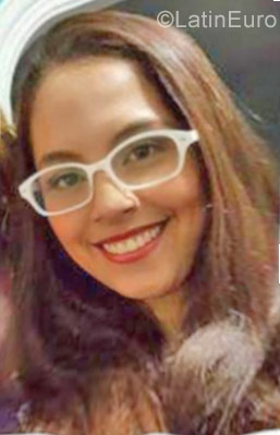 Date this gorgeous Colombia girl Fernanda from Bogota CO22746