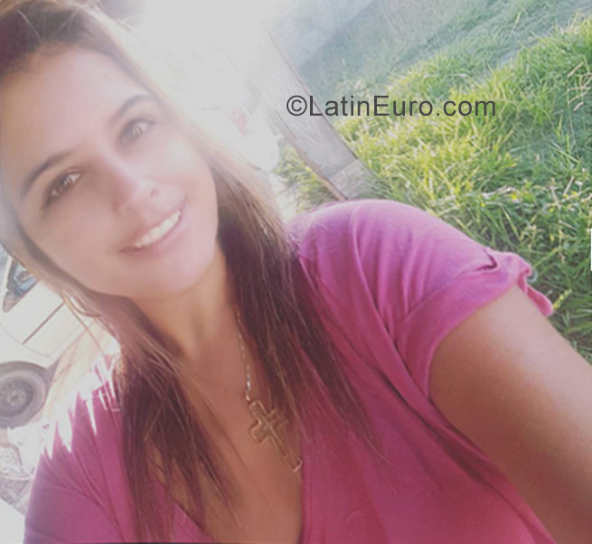 Date this sensual Brazil girl Cristine from Rio de Janeiro BR10357