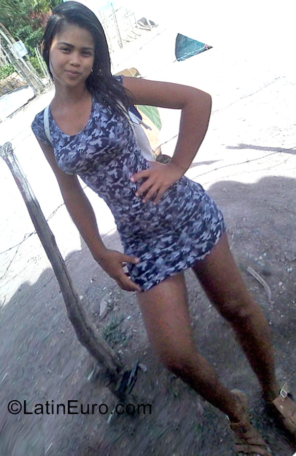 Date this young Venezuela girl Frances from Barquisimeto VE1113