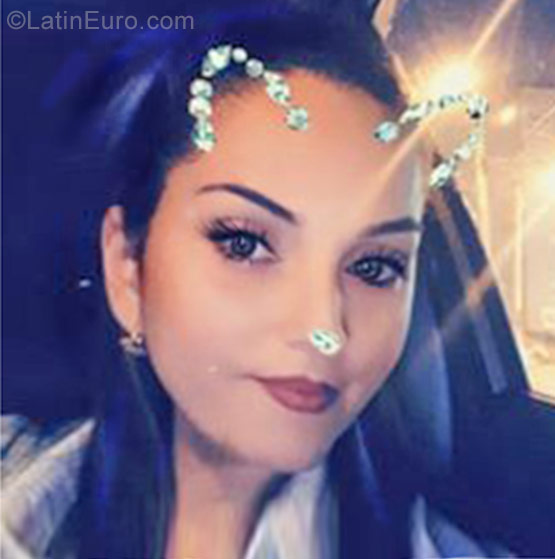 Date this athletic Colombia girl Caty from Cartagena CO22841