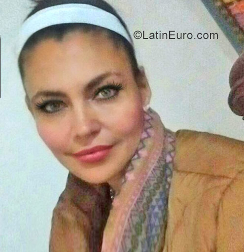 Date this fun Colombia girl Luz from Armenia CO22844