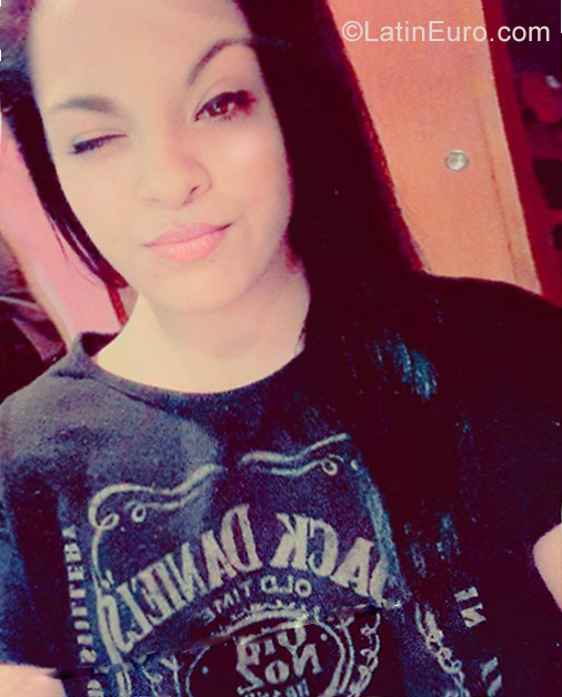 Date this funny Argentina girl Estefania from Buenos Aires AR114