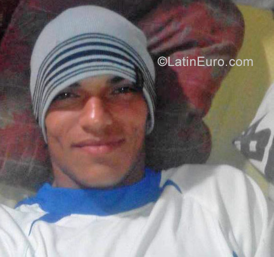 Date this attractive Venezuela man Erick from Caracas VE1186