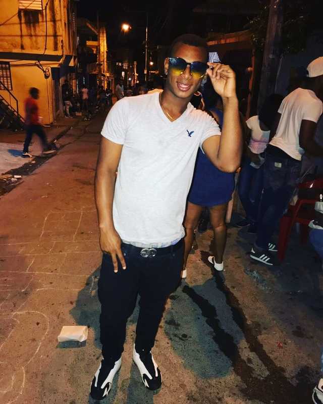 Date this georgeous Dominican Republic man Edward alberto from Santo Domingo DO30951