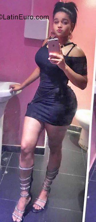 Date this beautiful Dominican Republic girl Maria from Santo Domingo DO30974