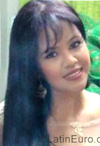 Date this attractive Colombia girl Sandy from Barranquilla CO22945
