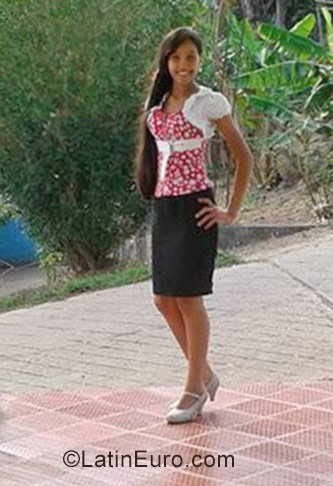 Date this exotic Venezuela girl Scarleth from Barquisimeto VE1204
