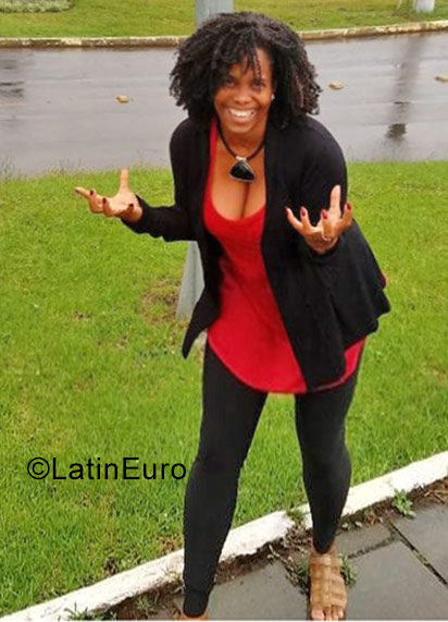 Date this georgeous Brazil girl Luciana from Salvador BR10389