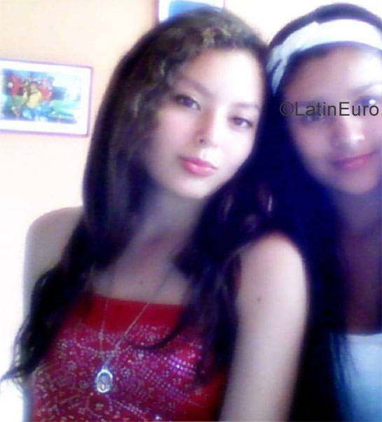 Date this foxy Colombia girl Angie from Popayan CO23020