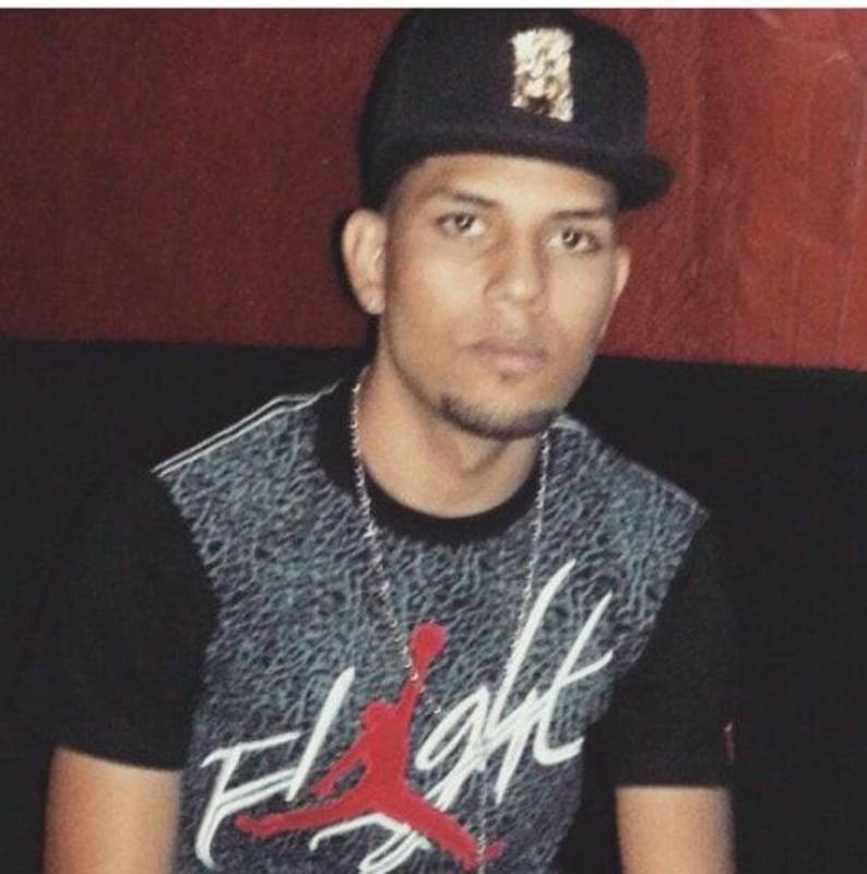 Date this nice looking Dominican Republic man Manuel from Santiago DO31103