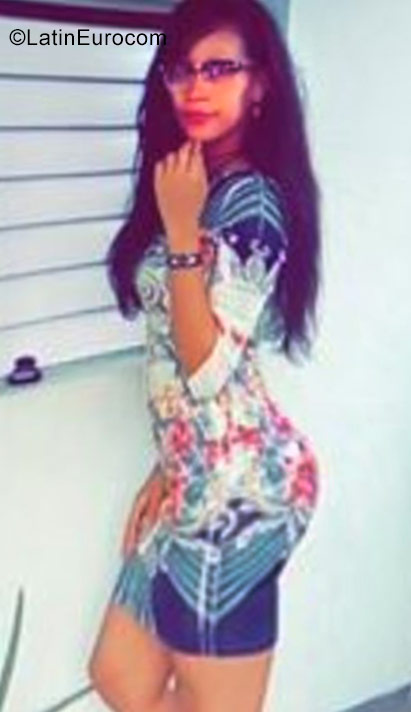 Date this athletic Dominican Republic girl Elizabeth from San Pedro De Macoris DO31218