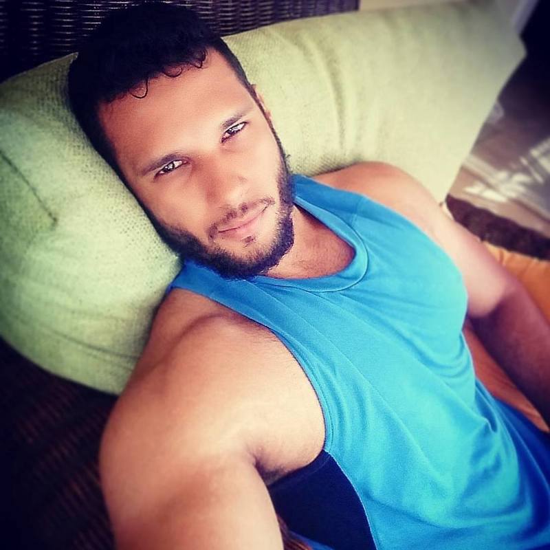 Date this tall Dominican Republic man Esteban from La Vega DO31240