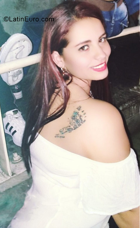 Date this georgeous Colombia girl Luisa from Medellin CO23181