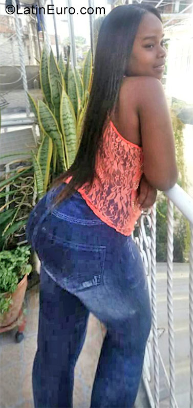 Date this tall Colombia girl Katherine from Cali CO23195