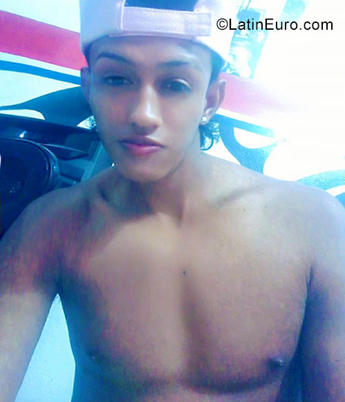 Date this exotic Colombia man Jean from Santa Marta CO23200
