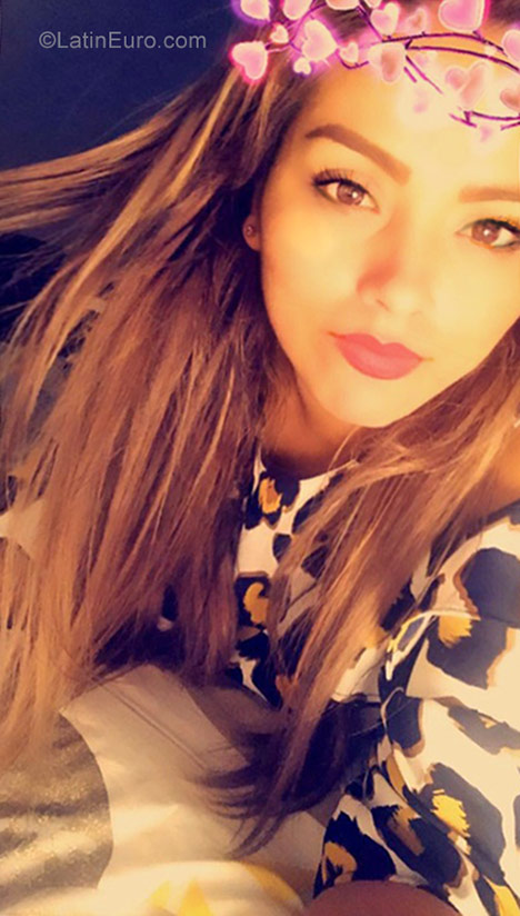 Date this fun Colombia girl Sarali from Medellin CO23227