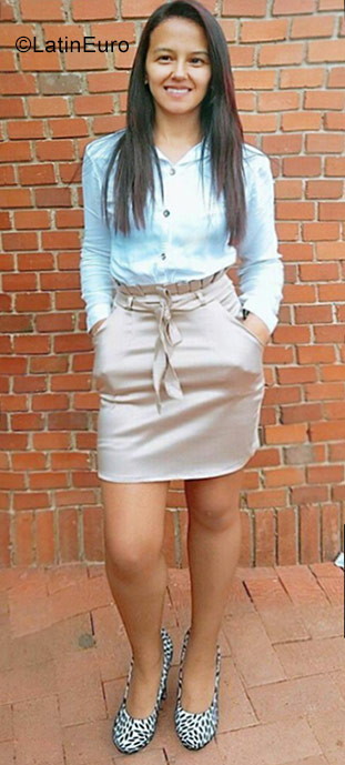Date this charming Colombia girl Stefany from Bogota CO23252