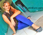 tall Cuba girl Erika from Havana CU235