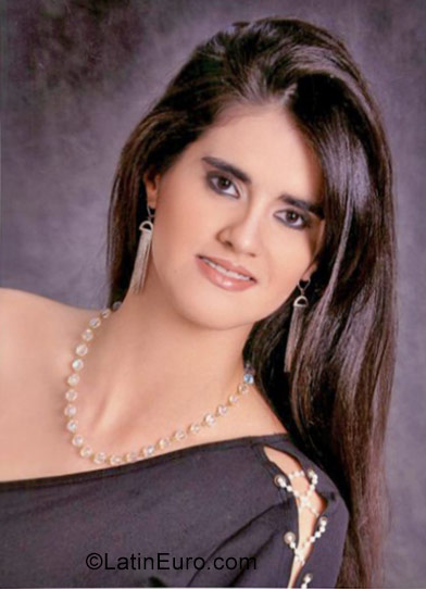 Date this stunning Colombia girl Jessica from Barranquilla CO23335