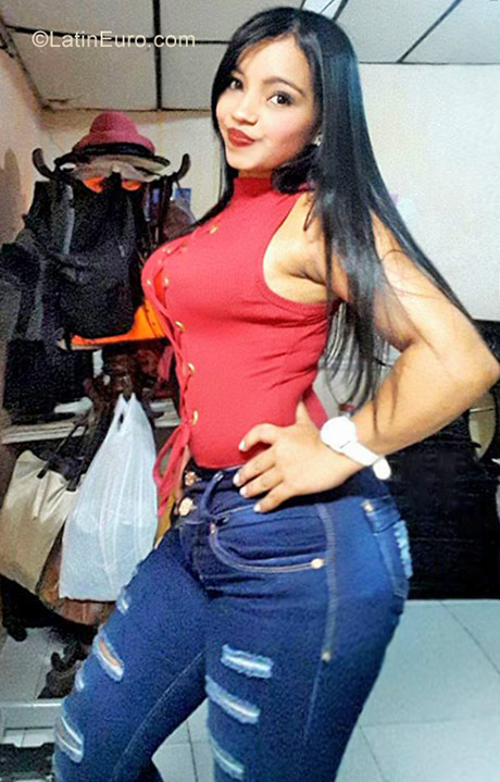 Date this lovely Colombia girl Stef from Barranquilla CO23336