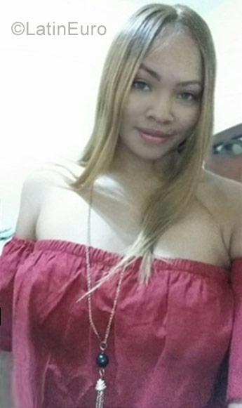 Date this athletic Dominican Republic girl Saril from San Francisco de Marcoris DO35437