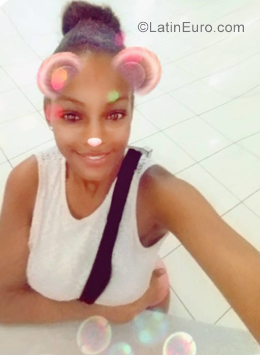 Date this delightful Dominican Republic girl Madelin from Santiago De Los Caballeros DO31779