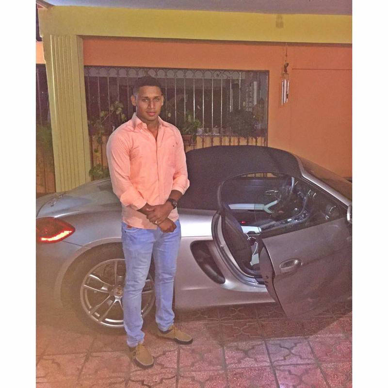 Date this voluptuous Dominican Republic man Junior Reyes from Santo Domingo DO31808