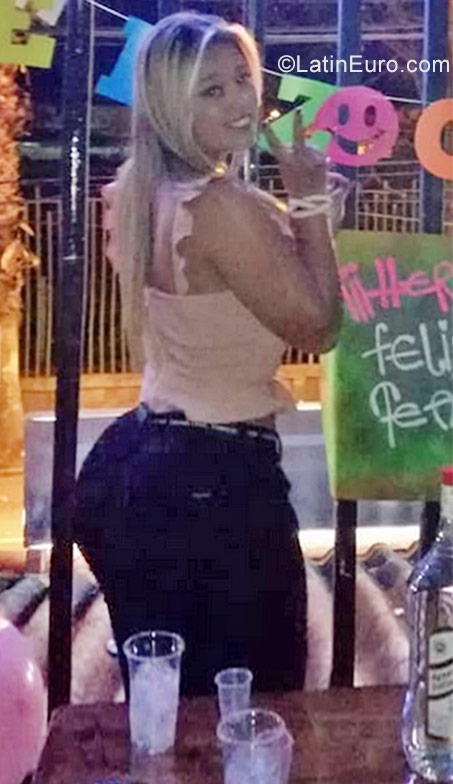 Date this funny Colombia girl Eliana from Medellin CO23540