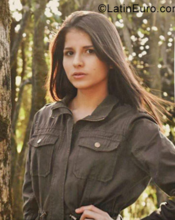 Date this exotic Costa Rica girl Yari from Fortuna CR353