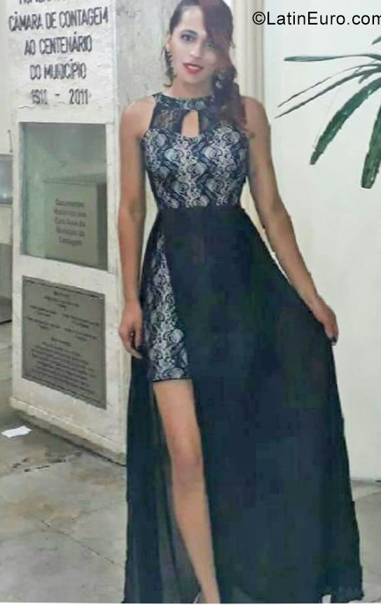 Date this hot Brazil girl Junia from Belo Horizonte BR10491