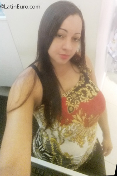 Date this georgeous Dominican Republic girl Romer from Santo Domingo DO31958