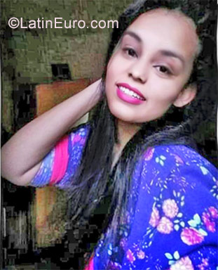 Date this happy Brazil girl Fogosinha from Belo Horizonte BR10499