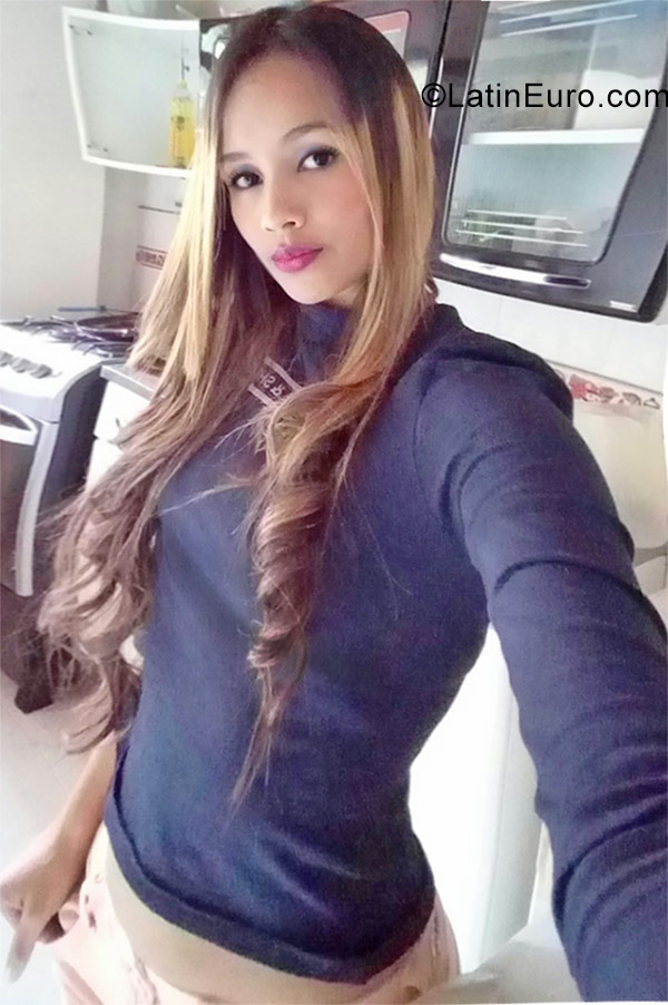 Date this cute Colombia girl Camila from Medellin CO23637