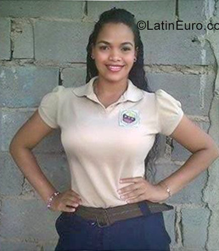 Date this exotic Venezuela girl Sandra from Puerto la Cruz VE1502