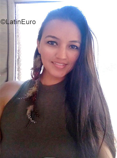 Date this funny Colombia girl Yulied from Cartago CO23684