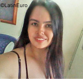 Date this cute Colombia girl Cristina from Bogota CO23714